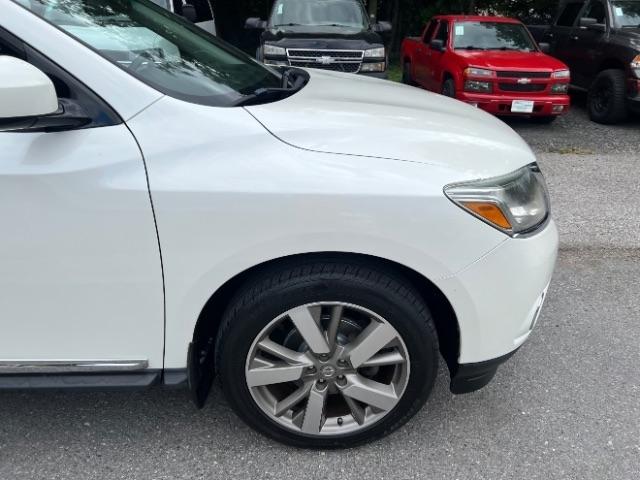 Nissan Pathfinder Platinum 4WD 2015