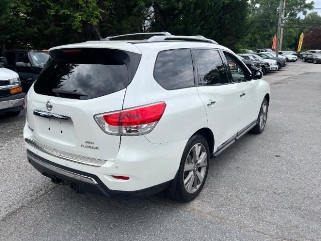 Nissan Pathfinder Platinum 4WD 2015