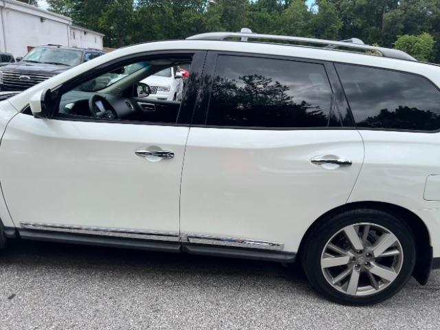 Nissan Pathfinder Platinum 4WD 2015