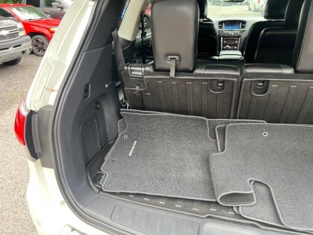 Nissan Pathfinder Platinum 4WD 2015