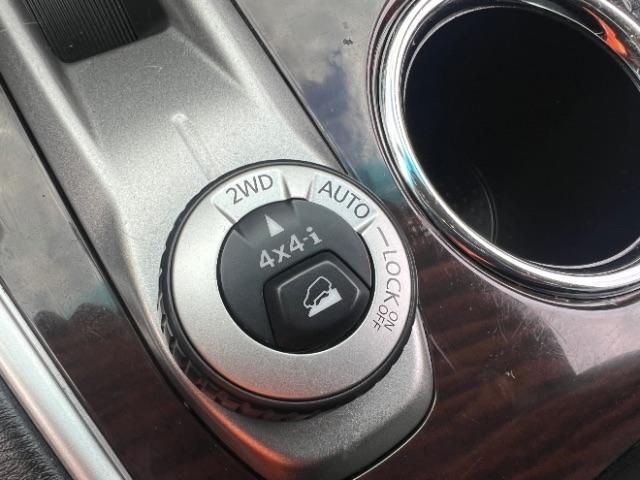 Nissan Pathfinder Platinum 4WD 2015