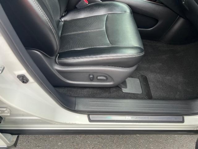 Nissan Pathfinder Platinum 4WD 2015