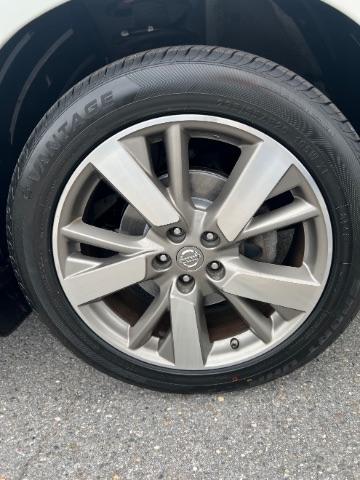 Nissan Pathfinder Platinum 4WD 2015