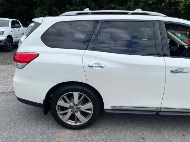 Nissan Pathfinder Platinum 4WD 2015