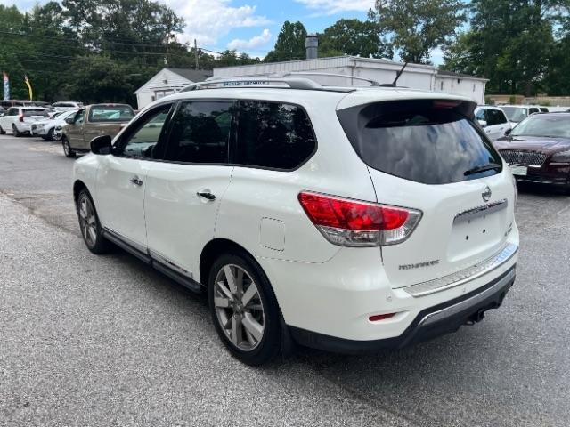 Nissan Pathfinder Platinum 4WD 2015