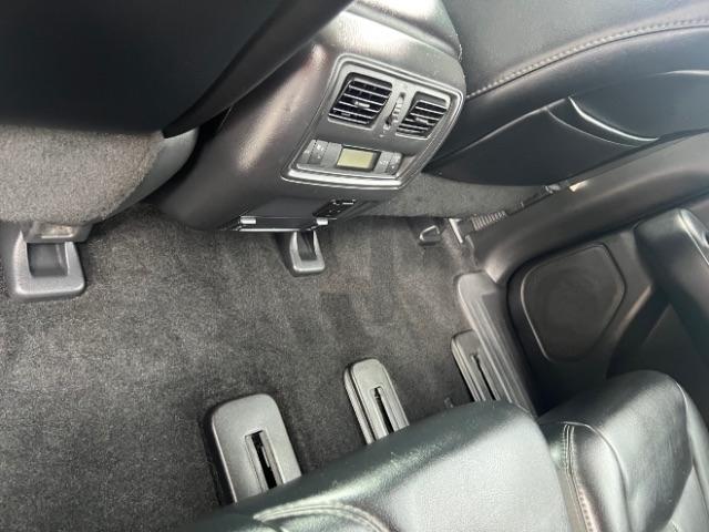 Nissan Pathfinder Platinum 4WD 2015
