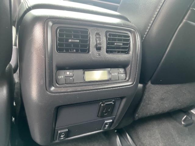 Nissan Pathfinder Platinum 4WD 2015