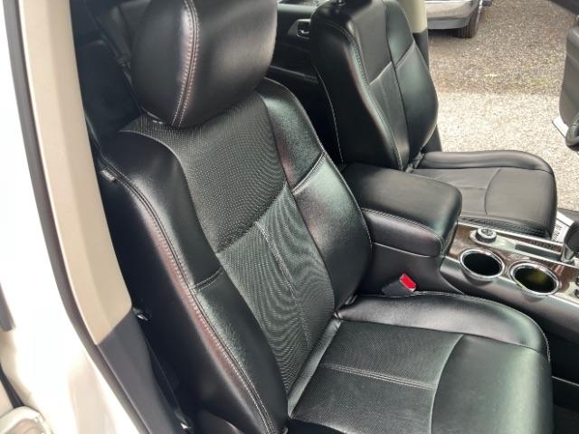 Nissan Pathfinder Platinum 4WD 2015
