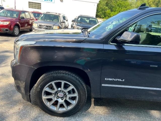 GMC Yukon Denali 4WD 2015