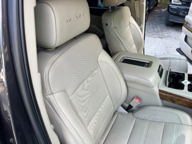 GMC Yukon Denali 4WD 2015