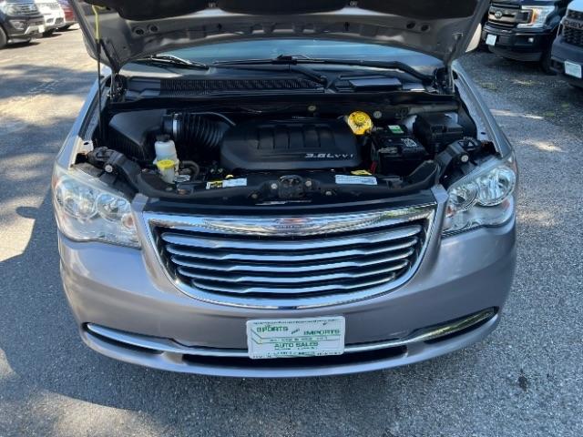 Chrysler Town & Country Touring 2016
