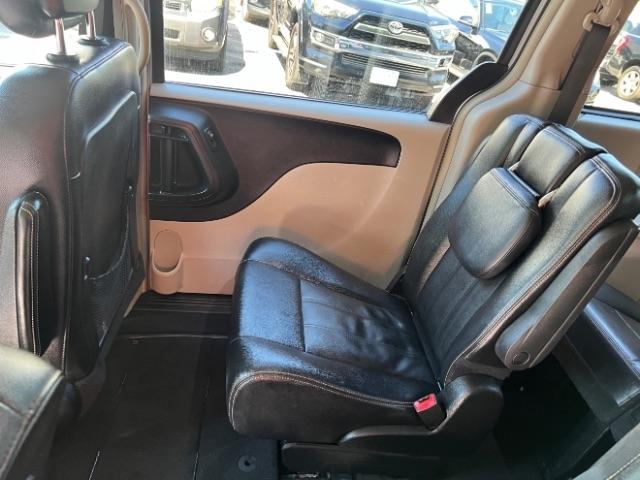 Chrysler Town & Country Touring 2016