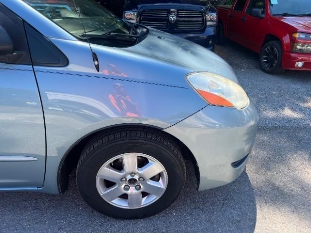 Toyota Sienna CE FWD 8-Passenger 2008