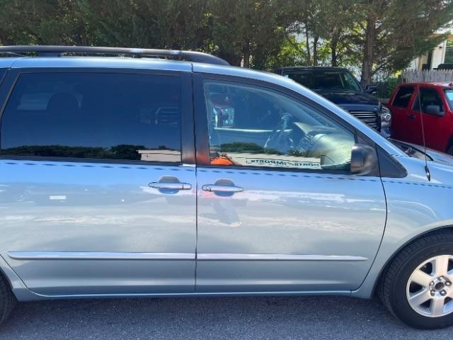 Toyota Sienna CE FWD 8-Passenger 2008