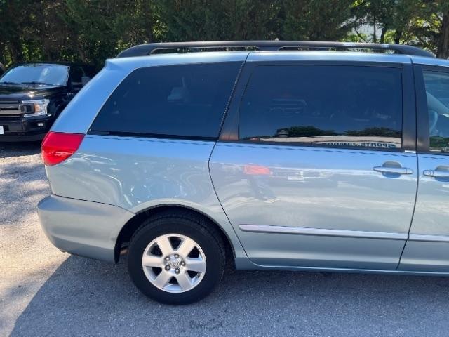 Toyota Sienna CE FWD 8-Passenger 2008