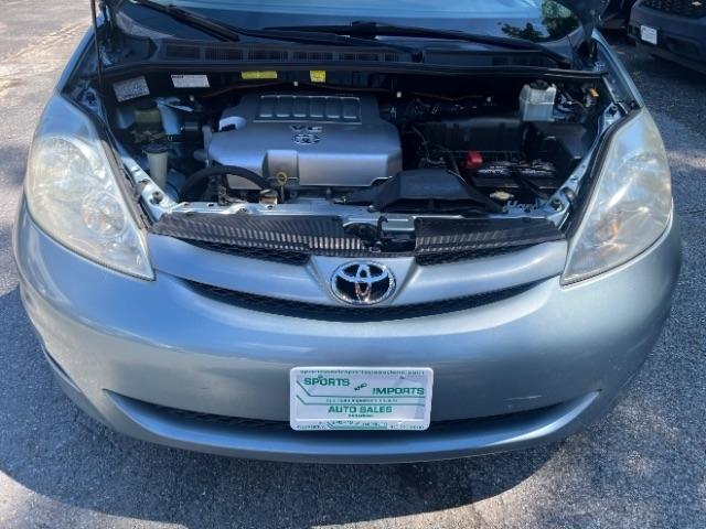 Toyota Sienna CE FWD 8-Passenger 2008