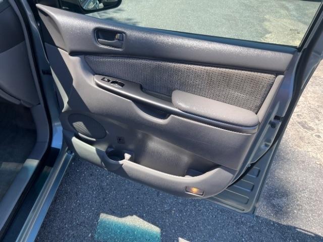 Toyota Sienna CE FWD 8-Passenger 2008