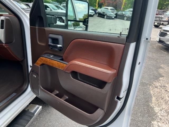 Chevrolet Silverado 2500HD High Country Crew Cab Short Box 4WD 2019