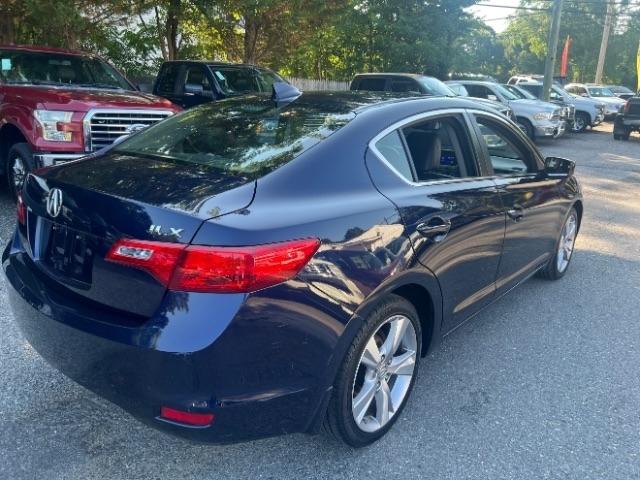 Acura ILX 5-Spd AT w/ Premium Package 2013