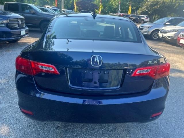 Acura ILX 5-Spd AT w/ Premium Package 2013