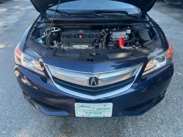 Acura ILX 5-Spd AT w/ Premium Package 2013