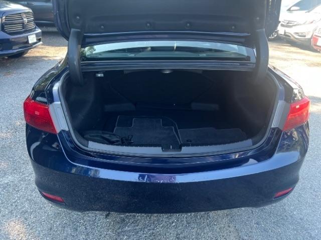 Acura ILX 5-Spd AT w/ Premium Package 2013