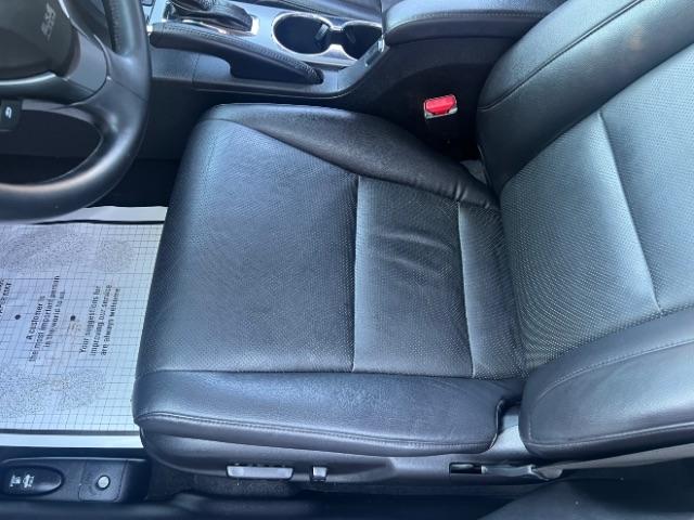 Acura ILX 5-Spd AT w/ Premium Package 2013