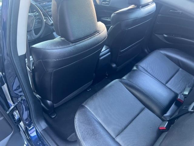 Acura ILX 5-Spd AT w/ Premium Package 2013