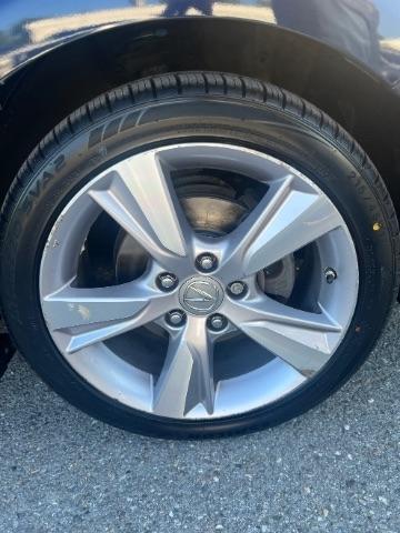Acura ILX 5-Spd AT w/ Premium Package 2013