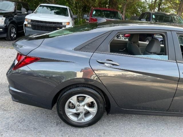 Hyundai Elantra SE 2023