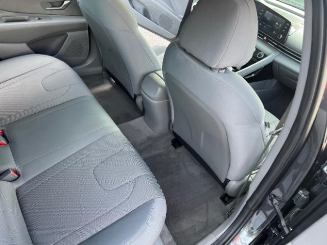 Hyundai Elantra SE 2023