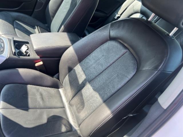Audi A6 3.0T quattro Tiptronic 2012