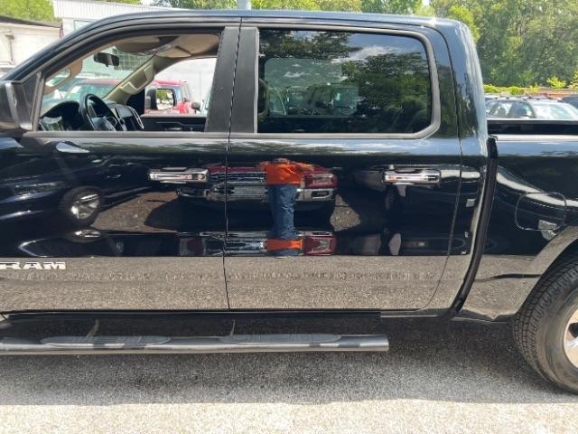 RAM 1500 Big Horn Crew Cab SWB 4WD 2020