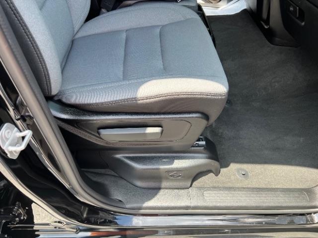 RAM 1500 Big Horn Crew Cab SWB 4WD 2020