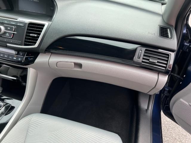 Honda Accord LX Sedan CVT 2016