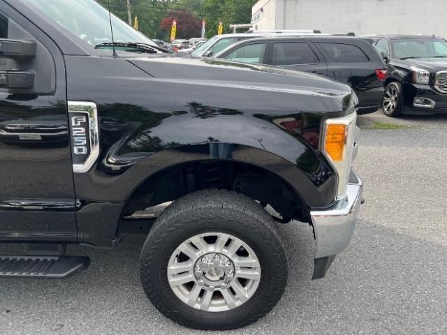 Ford F-250 SD XLT Crew Cab 4WD 2017