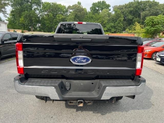 Ford F-250 SD XLT Crew Cab 4WD 2017