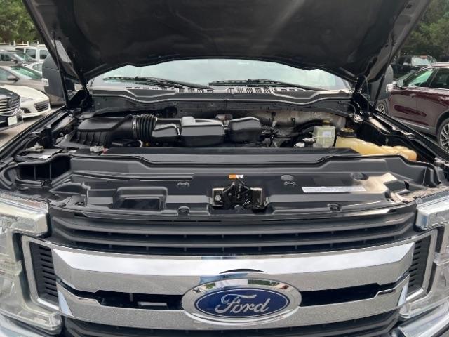 Ford F-250 SD XLT Crew Cab 4WD 2017