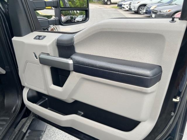 Ford F-250 SD XLT Crew Cab 4WD 2017