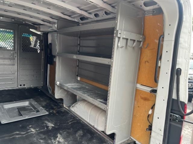 Nissan NV Cargo 1500 SV 2019