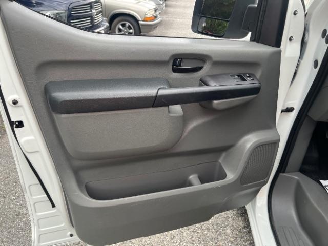 Nissan NV Cargo 1500 SV 2019