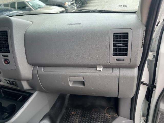 Nissan NV Cargo 1500 SV 2019