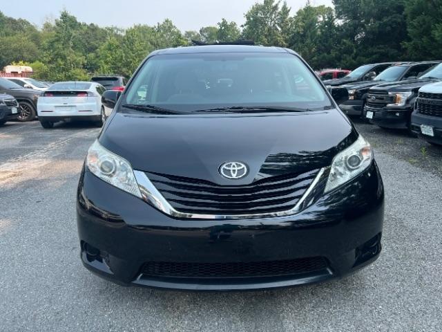 Toyota Sienna LE 8-Passenger 2017