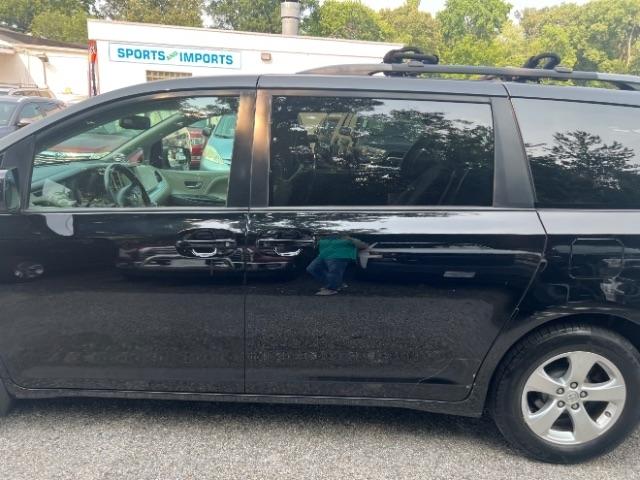Toyota Sienna LE 8-Passenger 2017