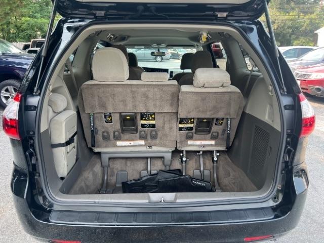 Toyota Sienna LE 8-Passenger 2017