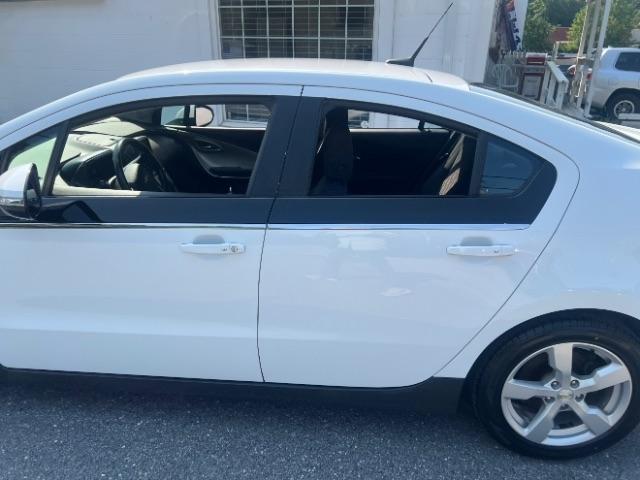 Chevrolet Volt Standard w/ LEP 2014