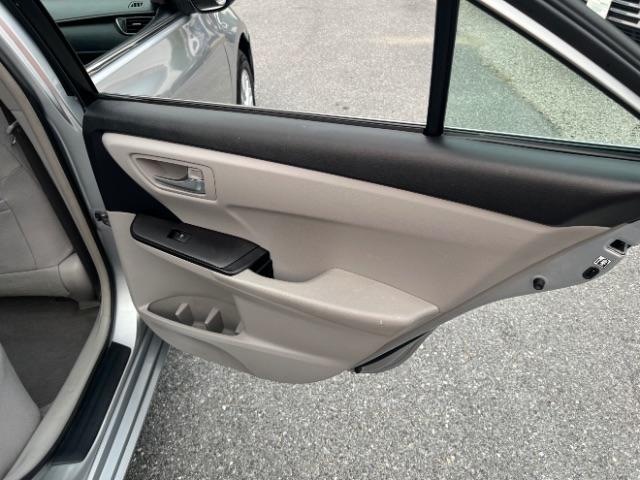 Toyota Camry XLE 2017