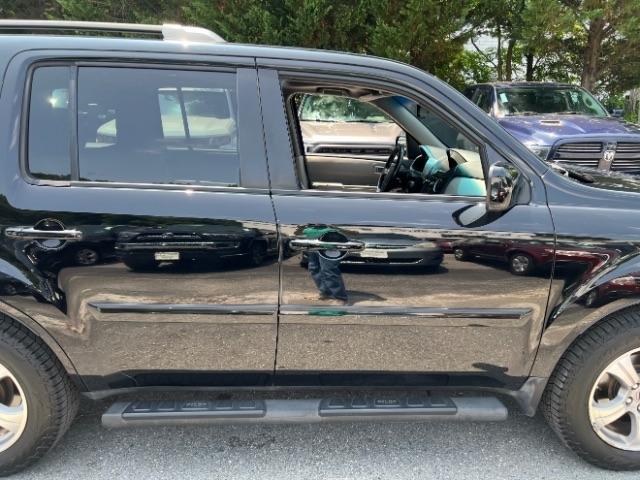 Honda Pilot EX-L 2WD 5-Spd AT with Navigation 2015