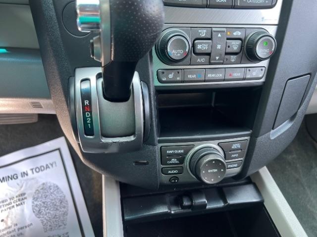Honda Pilot EX-L 2WD 5-Spd AT with Navigation 2015
