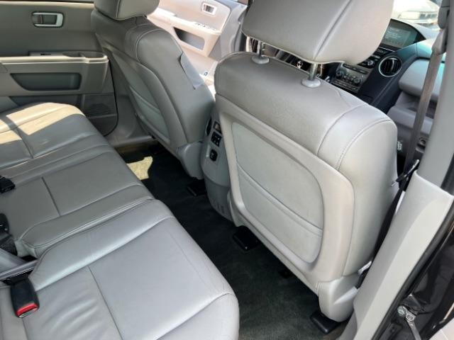 Honda Pilot EX-L 2WD 5-Spd AT with Navigation 2015